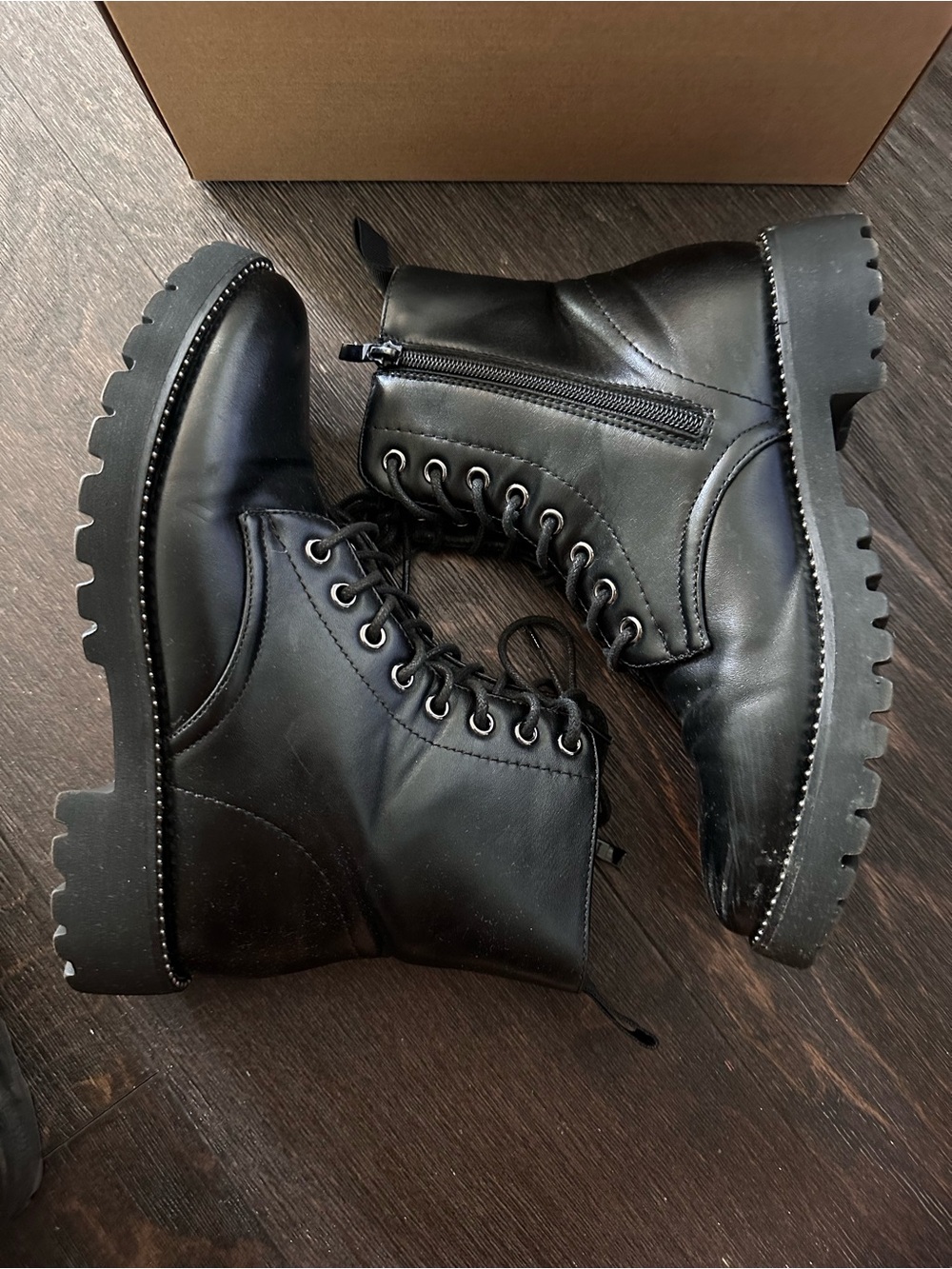 Black Leather Combat Boots - Sleek Lace-Up Design with memory foam inside - Picture 2 of 3